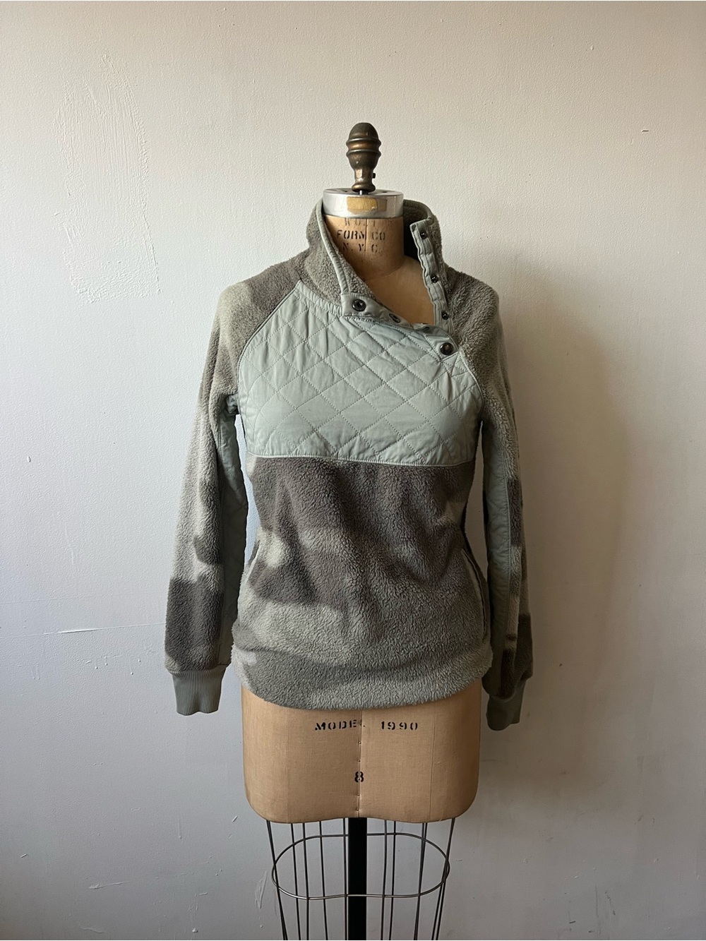 Abercrombie & Fitch Sage Green and Heather Gray Sherpa-Lined Pullover